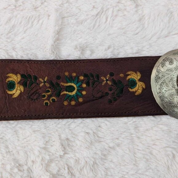 Detailed Stitching Genuine Leather Belt with Silver Belt Buckle made in Mexico main image 4